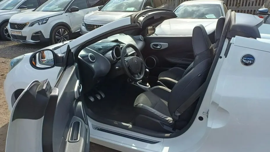 RENAULT Wind -