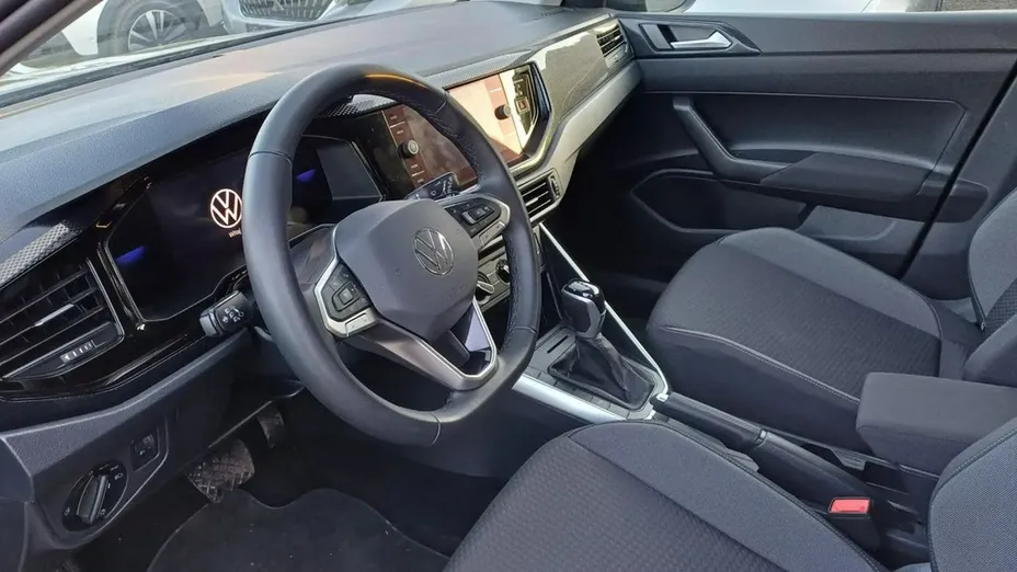 VOLKSWAGEN Taigo -