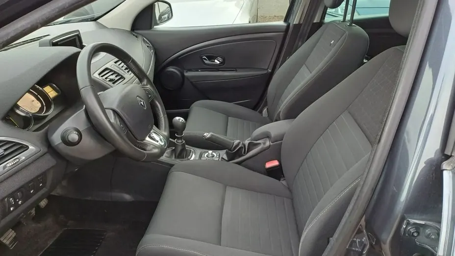RENAULT Megane -