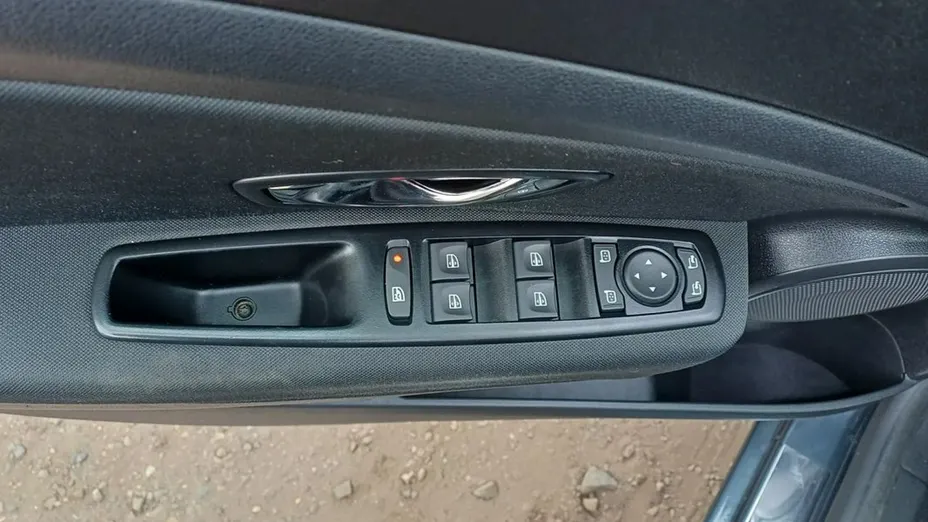 RENAULT Megane -