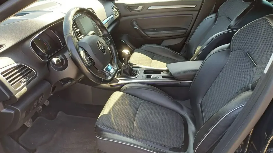 RENAULT Megane -