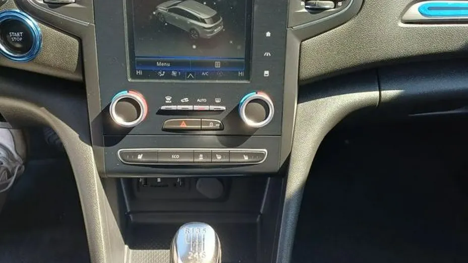RENAULT Megane -