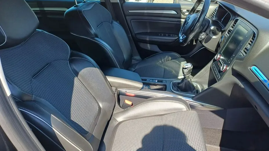 RENAULT Megane -