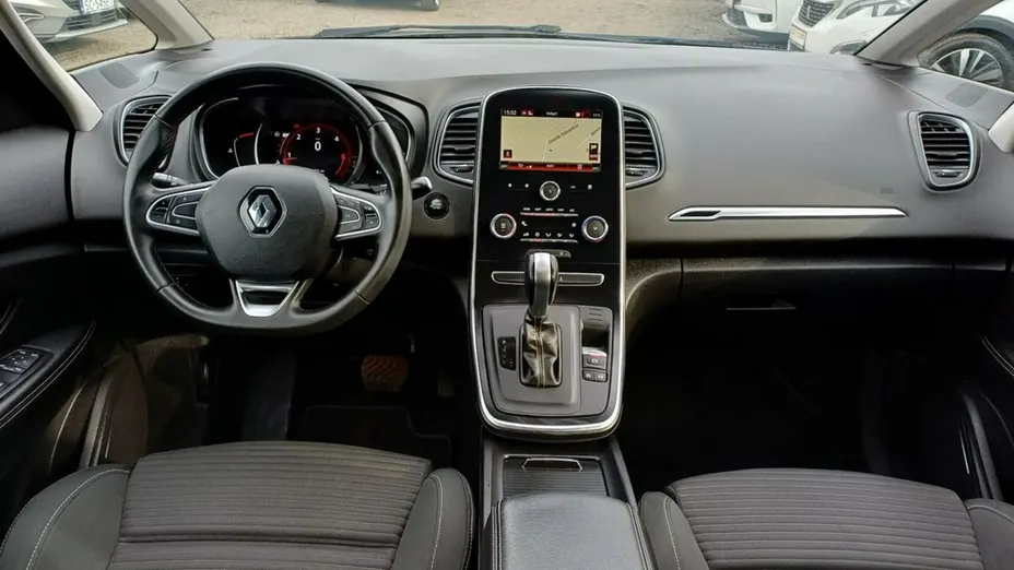 RENAULT Scenic -