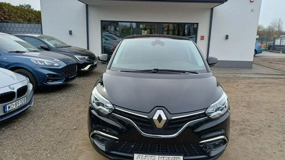 RENAULT Scenic -