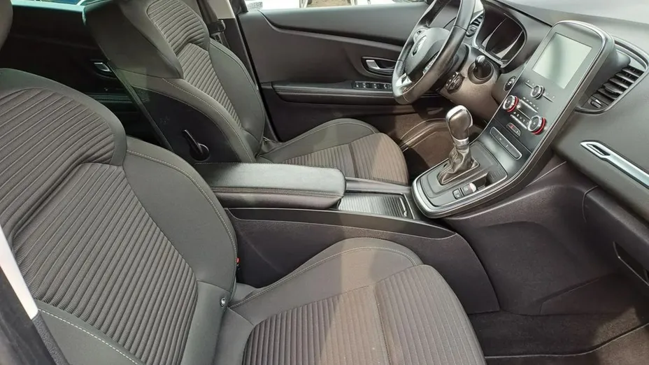 RENAULT Scenic -