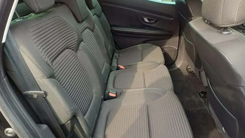 RENAULT Scenic -