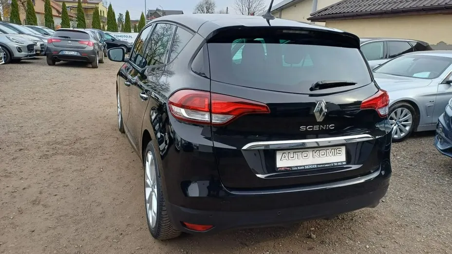 RENAULT Scenic -