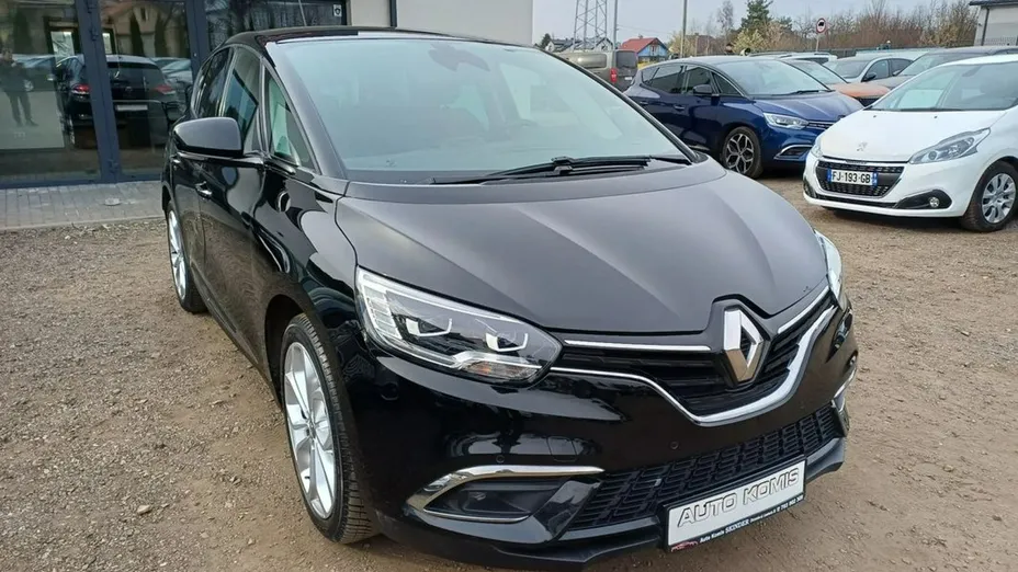 RENAULT Scenic -