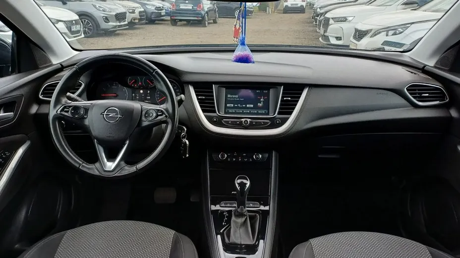 OPEL Grandland X -