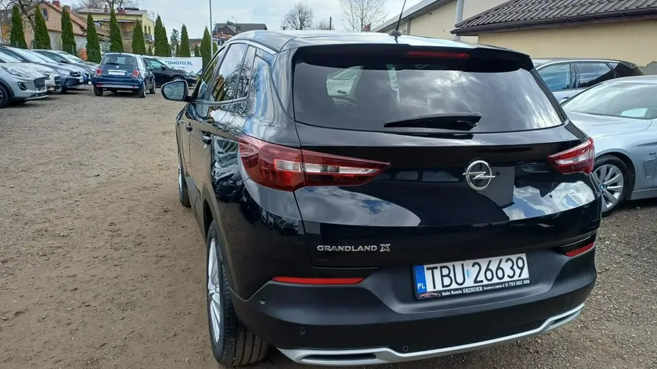 OPEL Grandland X -