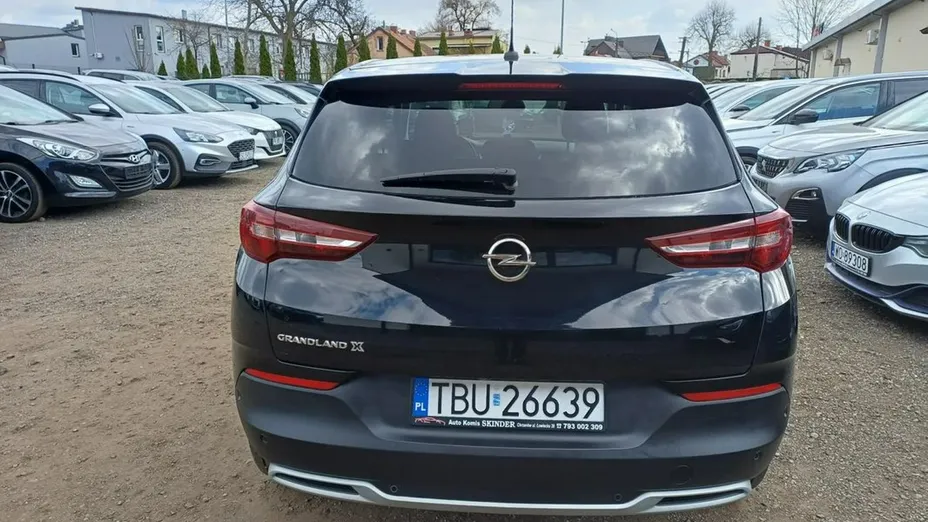 OPEL Grandland X -