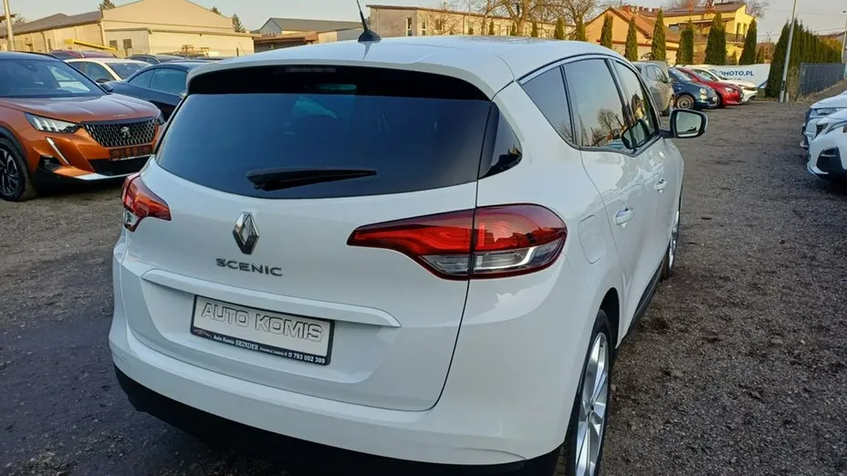 RENAULT Scenic -