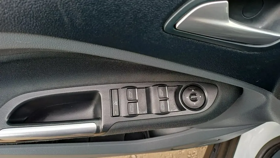 FORD C-MAX -
