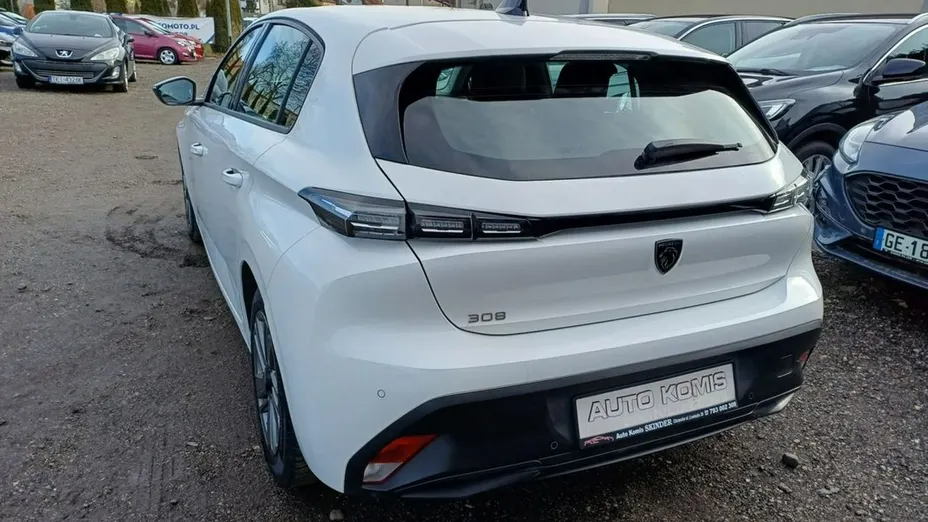 PEUGEOT 308 -