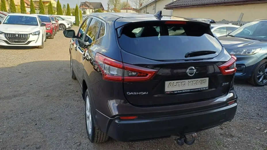 NISSAN Qashqai -