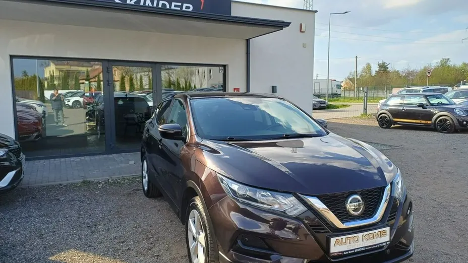 NISSAN Qashqai -