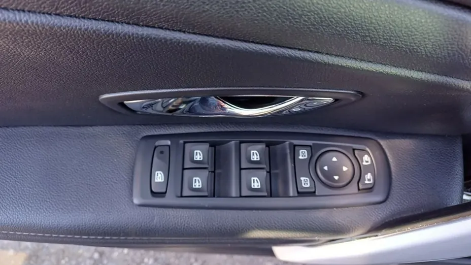 RENAULT Megane -