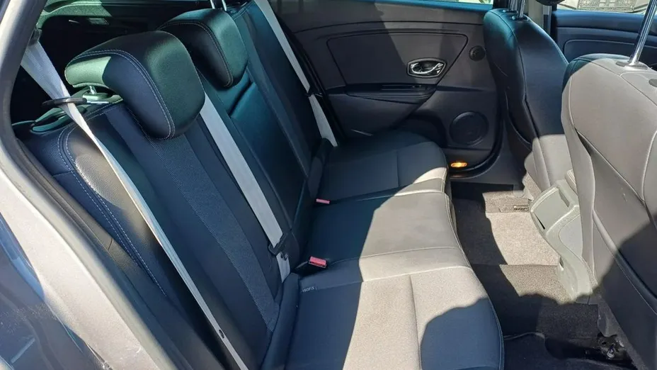RENAULT Megane -