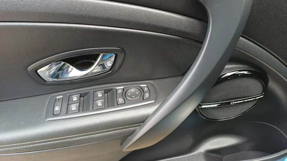 RENAULT Megane -