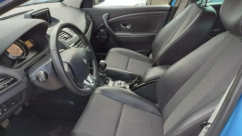 RENAULT Megane -