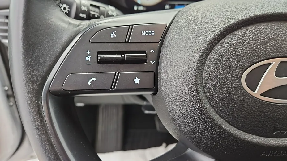 HYUNDAI i20 -