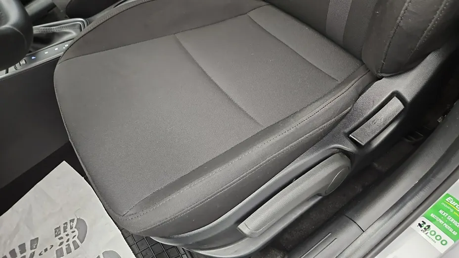 HYUNDAI i20 -