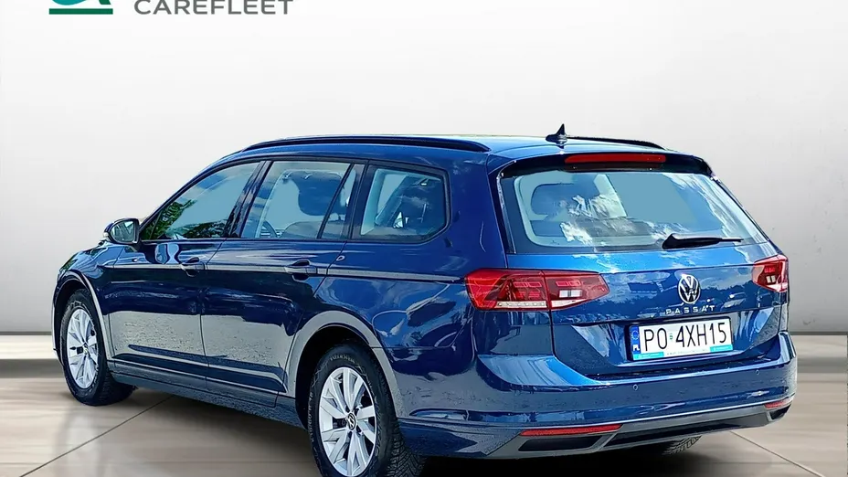 VOLKSWAGEN Passat -