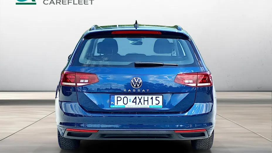 VOLKSWAGEN Passat -