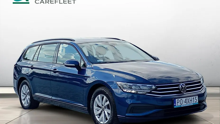 VOLKSWAGEN Passat -