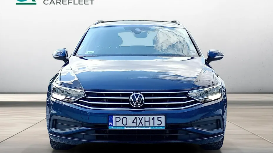 VOLKSWAGEN Passat -