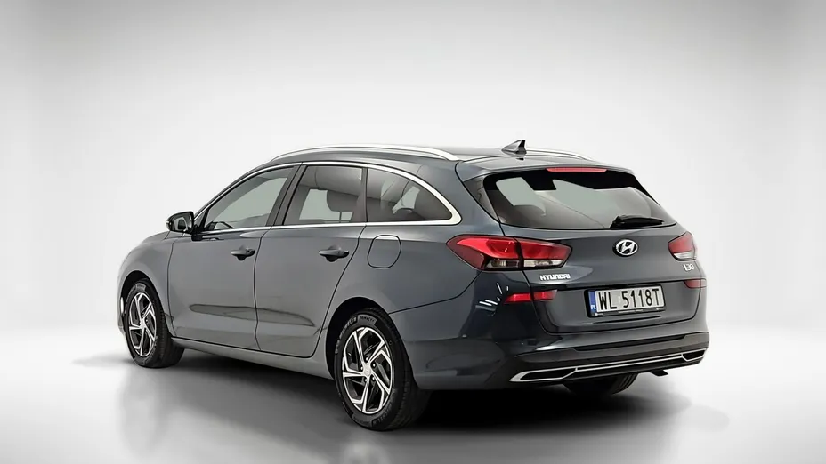 HYUNDAI i30 -