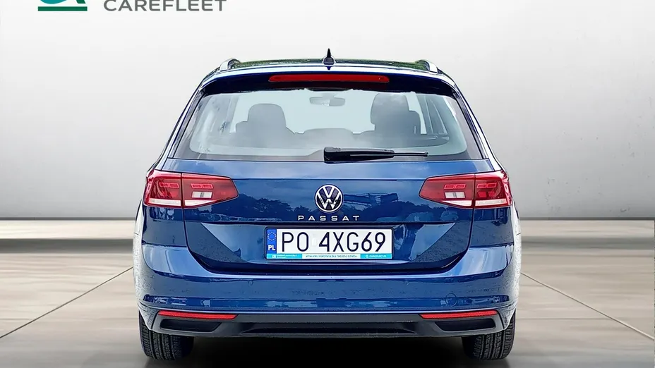 VOLKSWAGEN Passat -