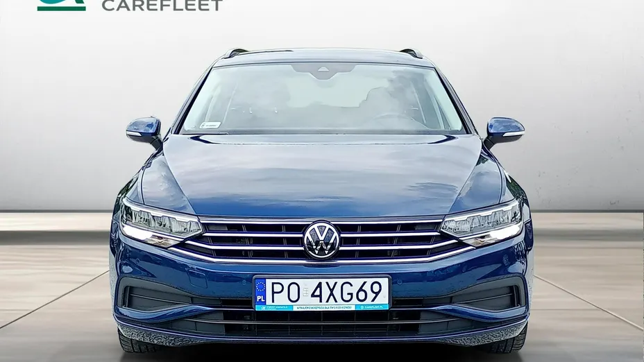 VOLKSWAGEN Passat -
