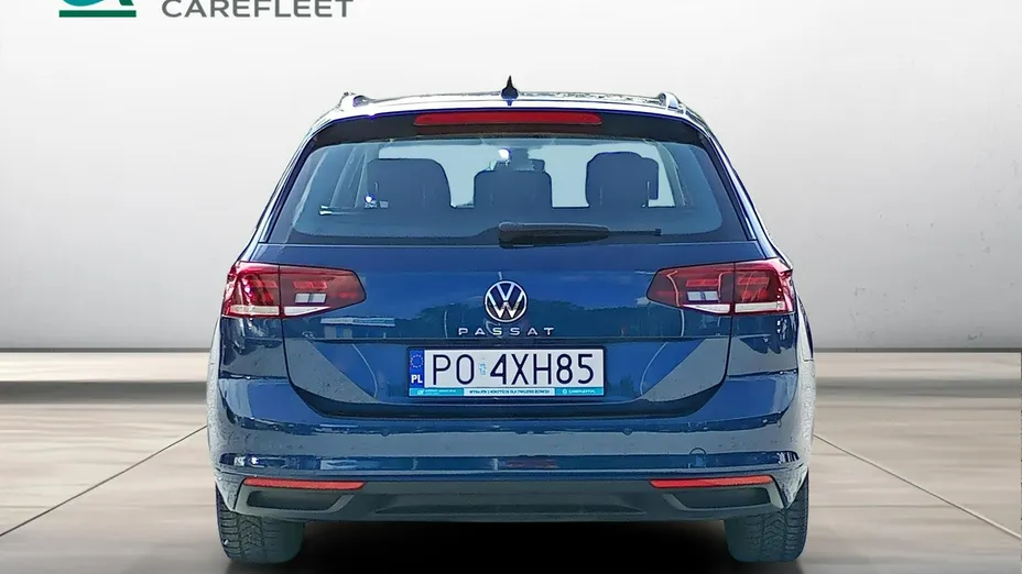 VOLKSWAGEN Passat -