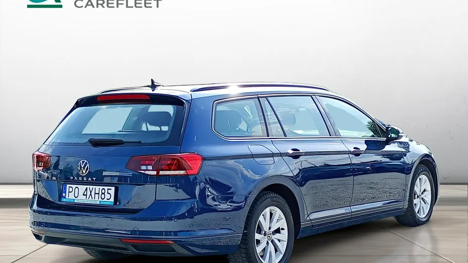 VOLKSWAGEN Passat -