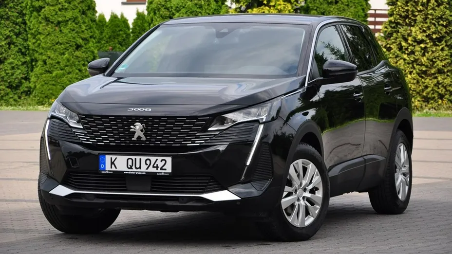 PEUGEOT 3008 -