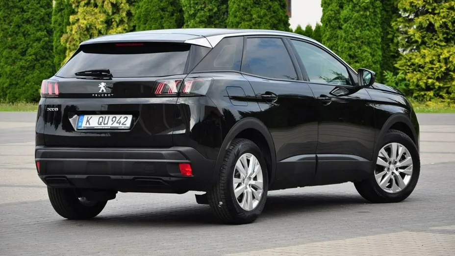PEUGEOT 3008 -