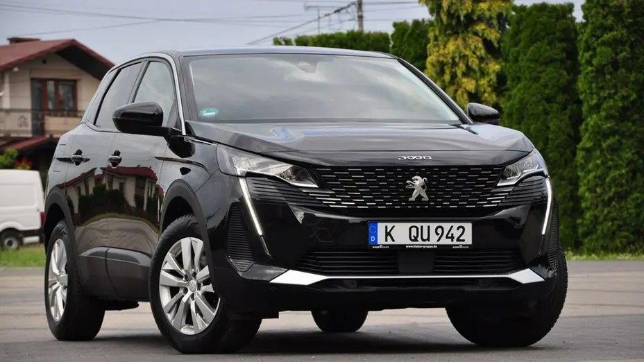 PEUGEOT 3008 -