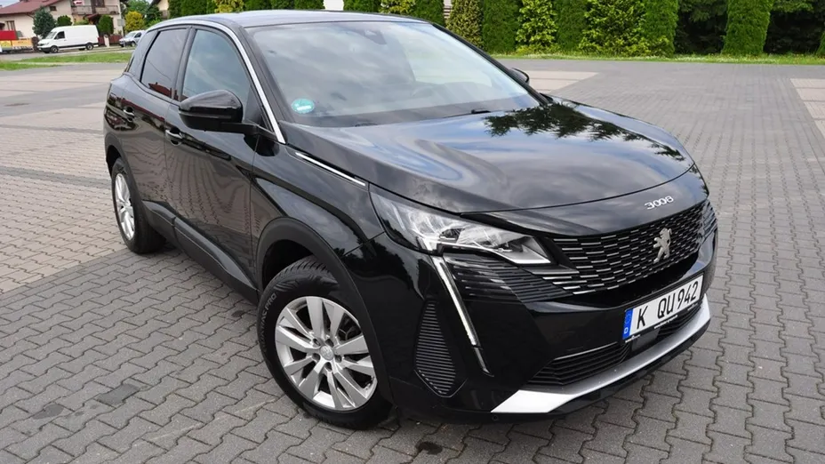 PEUGEOT 3008 -