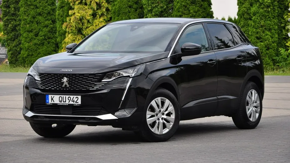 PEUGEOT 3008 -