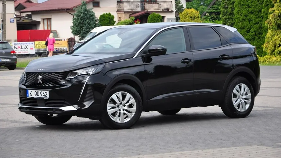 PEUGEOT 3008 -