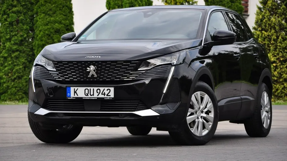 PEUGEOT 3008 -