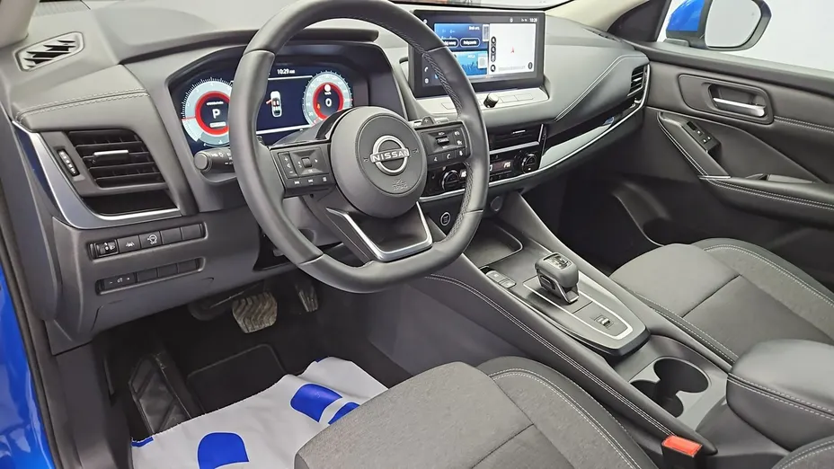 NISSAN Qashqai -