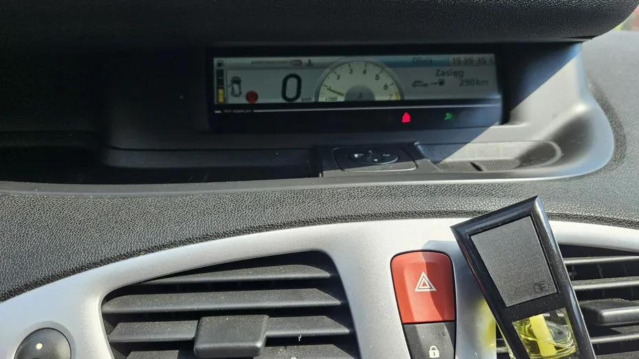 RENAULT Scenic -