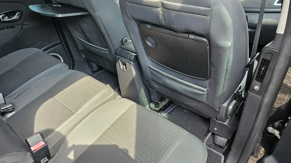 RENAULT Scenic -