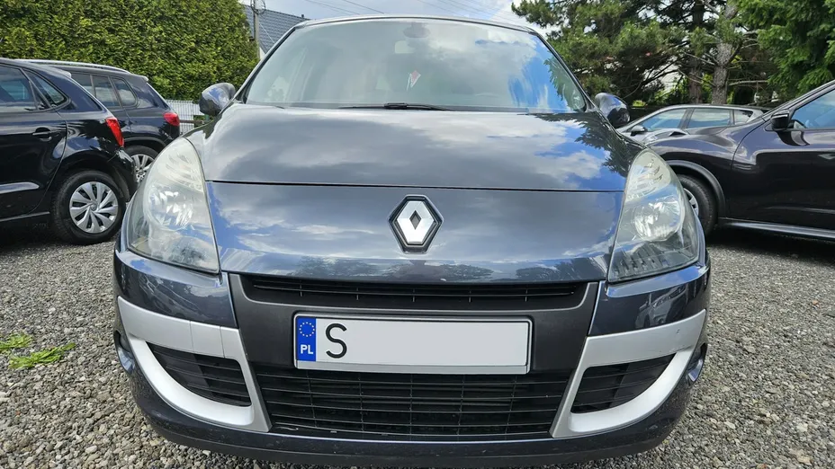 RENAULT Scenic -