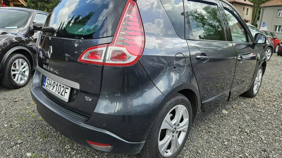 RENAULT Scenic -