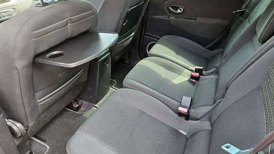 RENAULT Scenic -