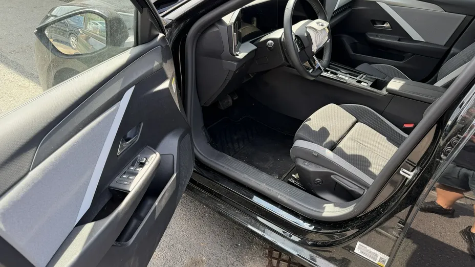 OPEL Astra -